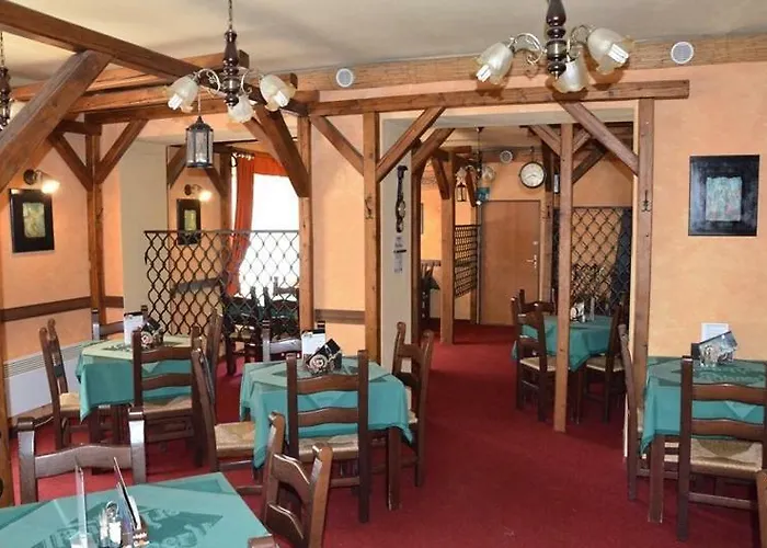 Strela Πανσιόν Krucemburk